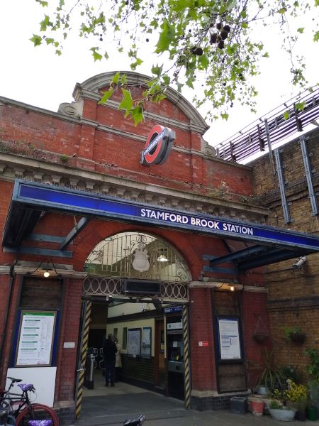 Stamford Brook station